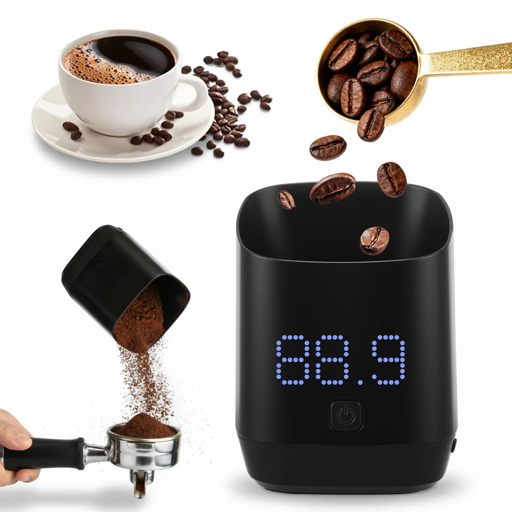 Balance à café de précision avec grains de café et porte-filtre espresso.
